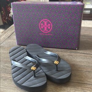 Tory Burch Kira Black Flip Flops with Gold Emblem NIB